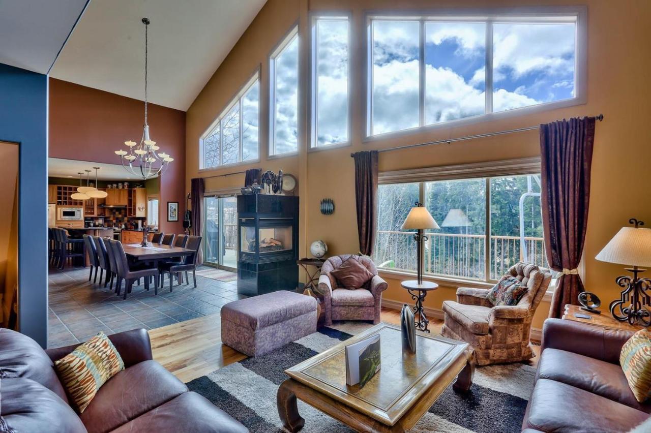 Soleil Chalet By Bear Country Sun Peaks Zimmer foto
