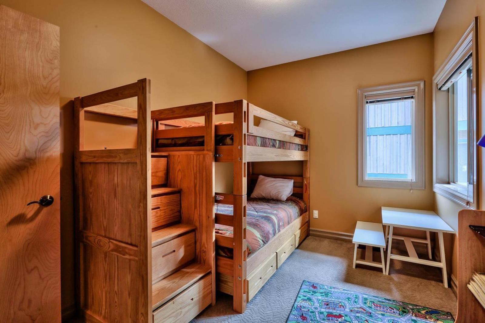 Soleil Chalet By Bear Country Sun Peaks Zimmer foto